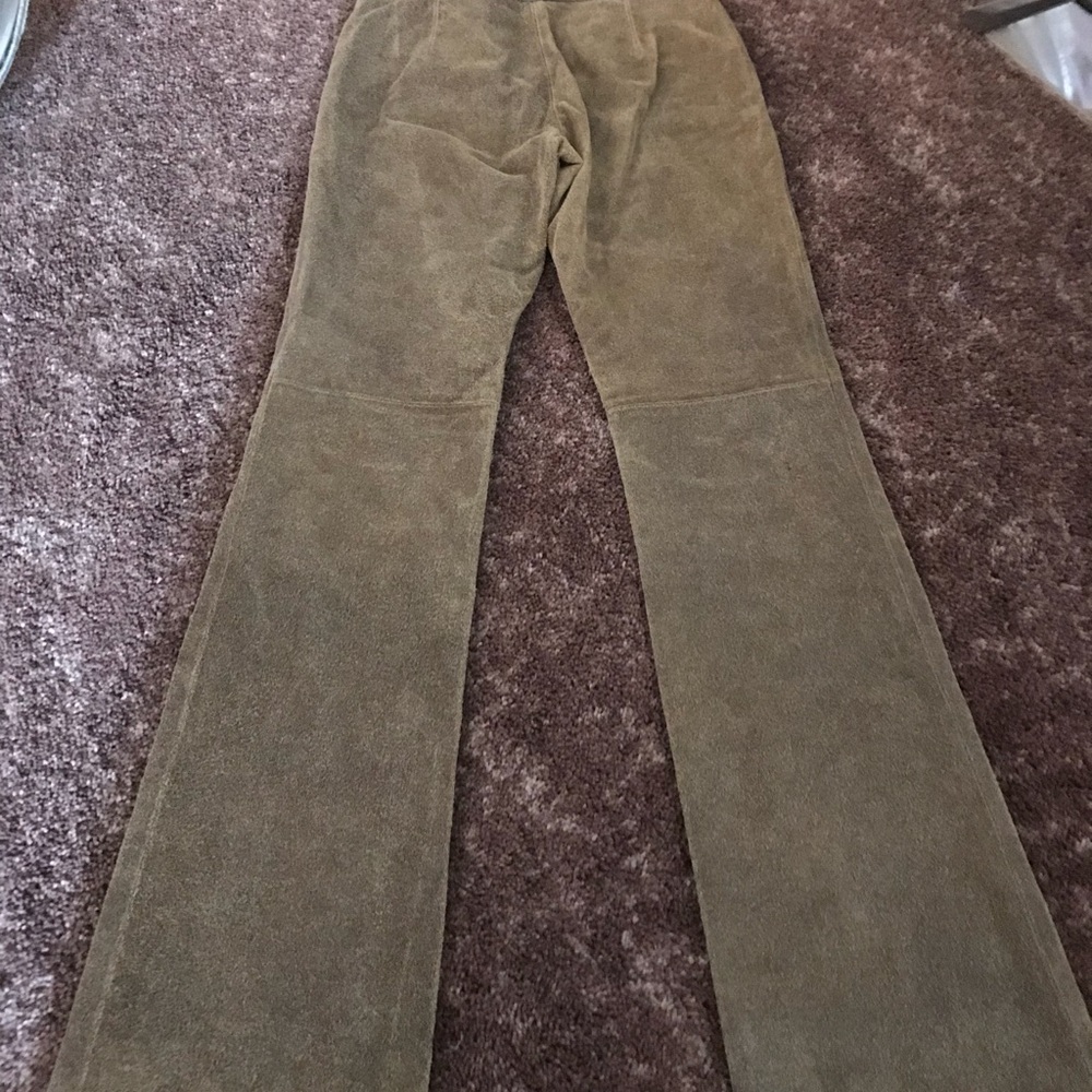 BCBGMAAZRIA